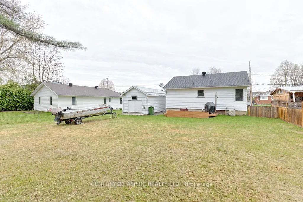 Photo 23 of 504 Wilbert Street, Pembroke — HOMEH
