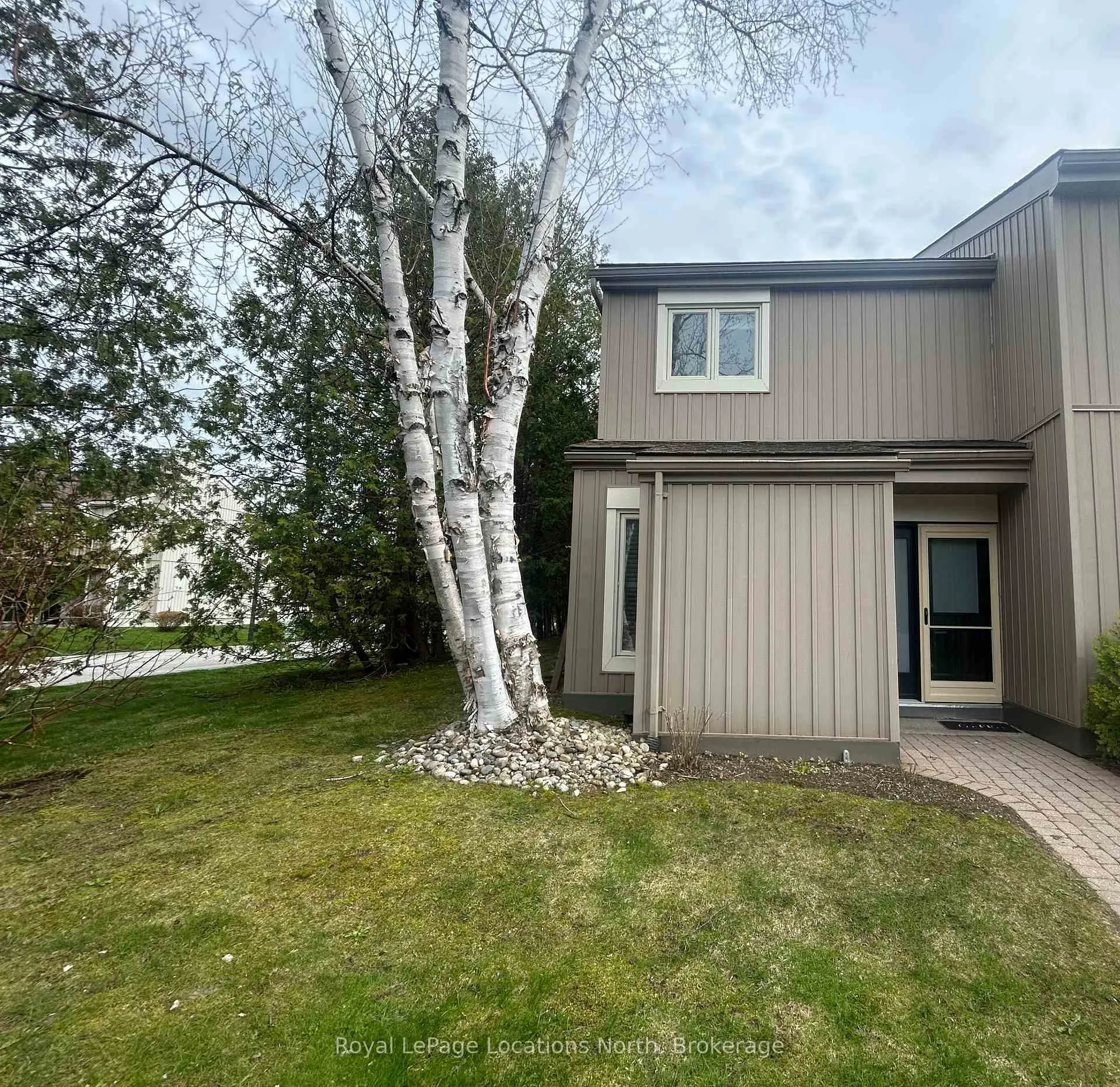 Photo 1 of Unit 1, 561 Oxbow Crescent, Collingwood — HOMEH