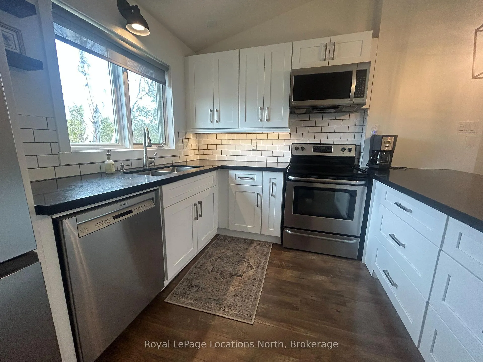 Photo 8 of Unit 1, 561 Oxbow Crescent, Collingwood — HOMEH
