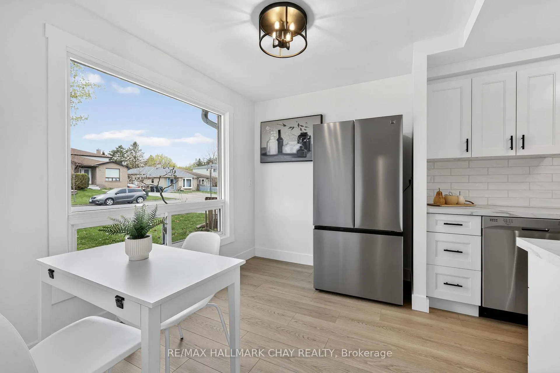 Photo 9 of 37 Stewart Avenue, New Tecumseth, Alliston — HOMEH