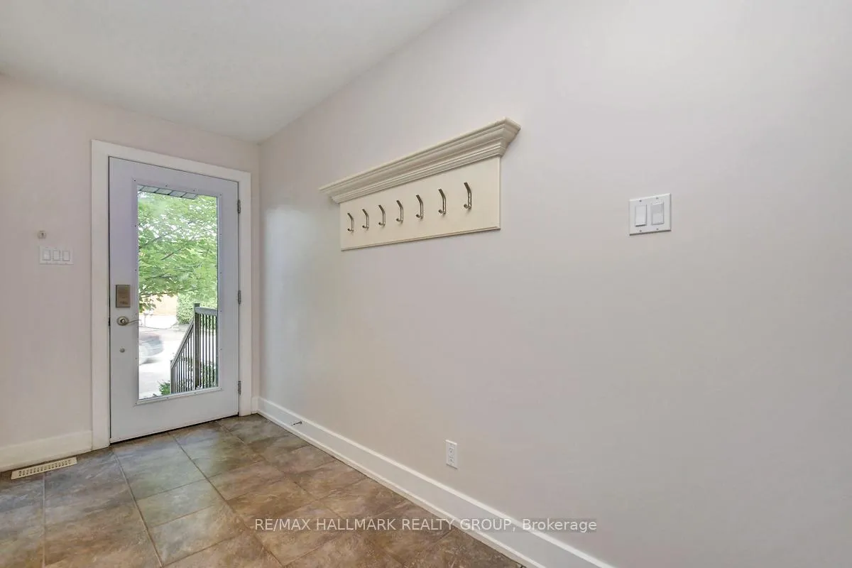 Photo 4 of 336 Boudreau Street, Ottawa, Vanier — HOMEH