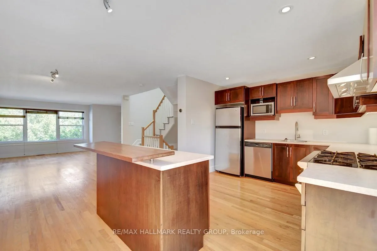 Photo 14 of 336 Boudreau Street, Ottawa, Vanier — HOMEH