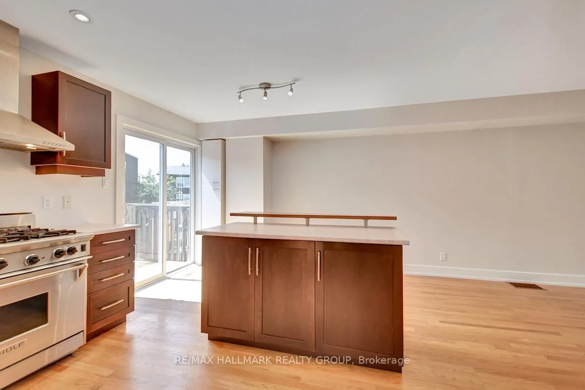 Photo 16 of 336 Boudreau Street, Ottawa, Vanier — HOMEH