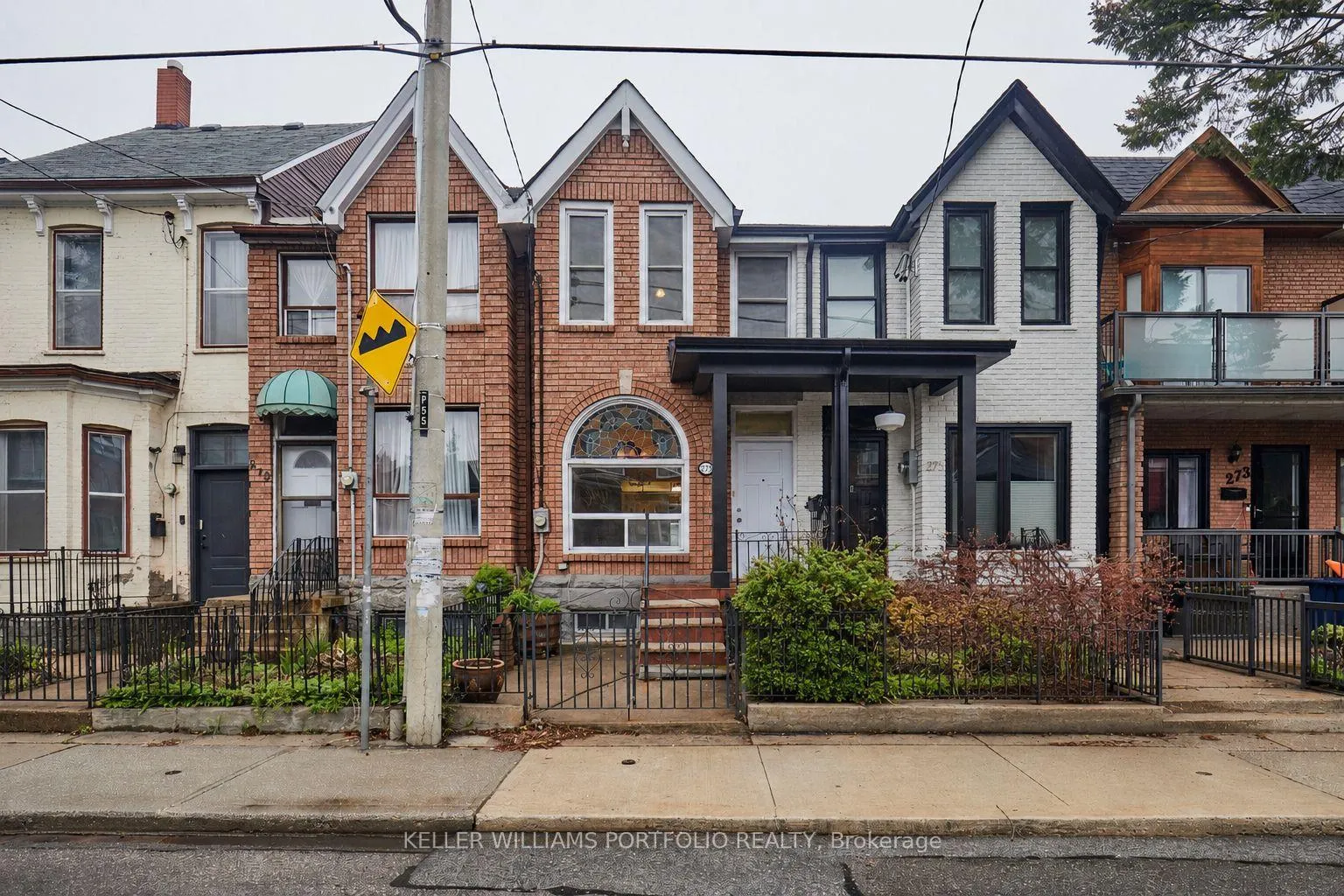 Photo 2 of 277 Manning Avenue, Toronto, Trinity-Bellwoods — HOMEH