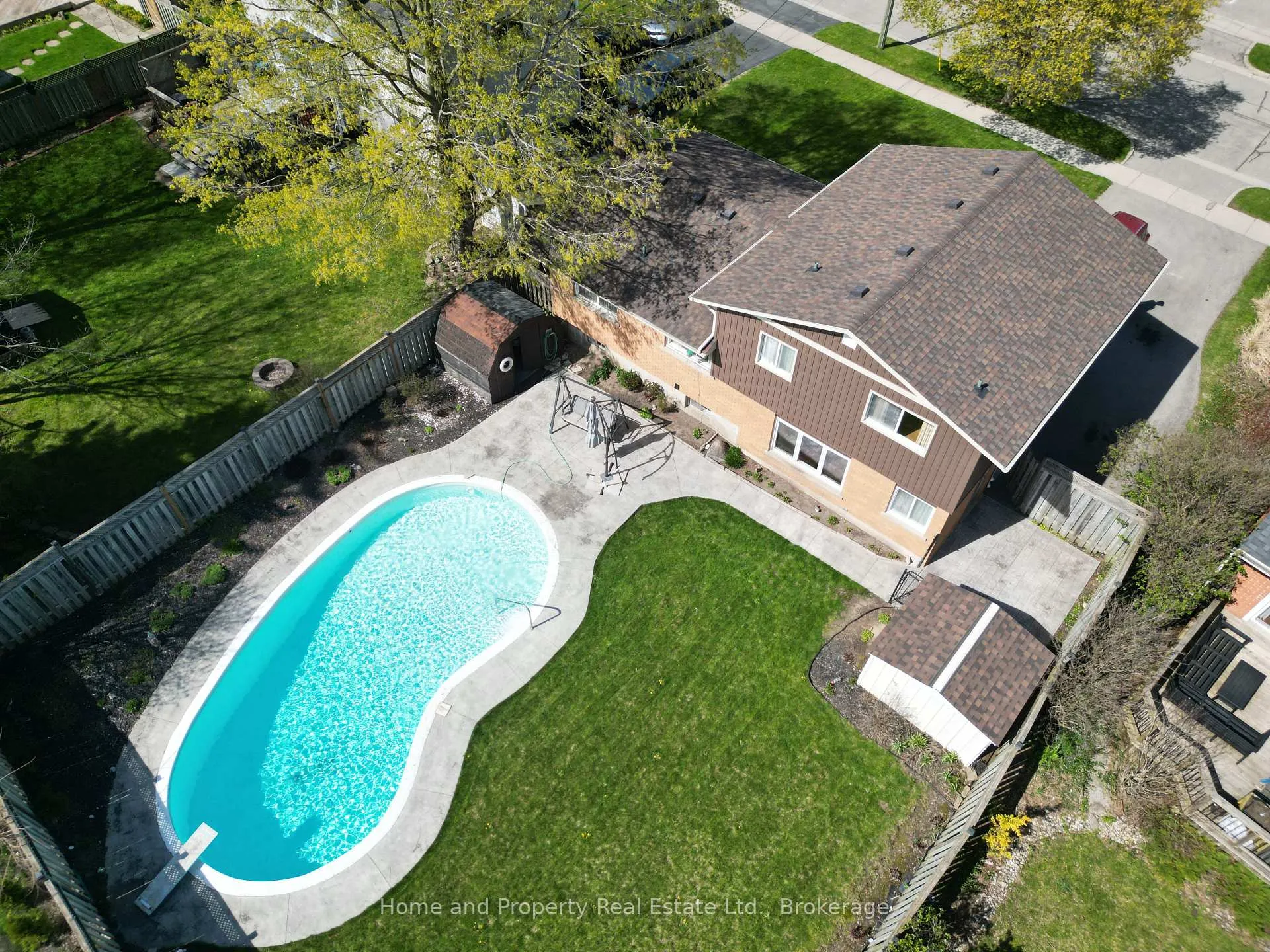 Front of 76 Cloverdale Crescent