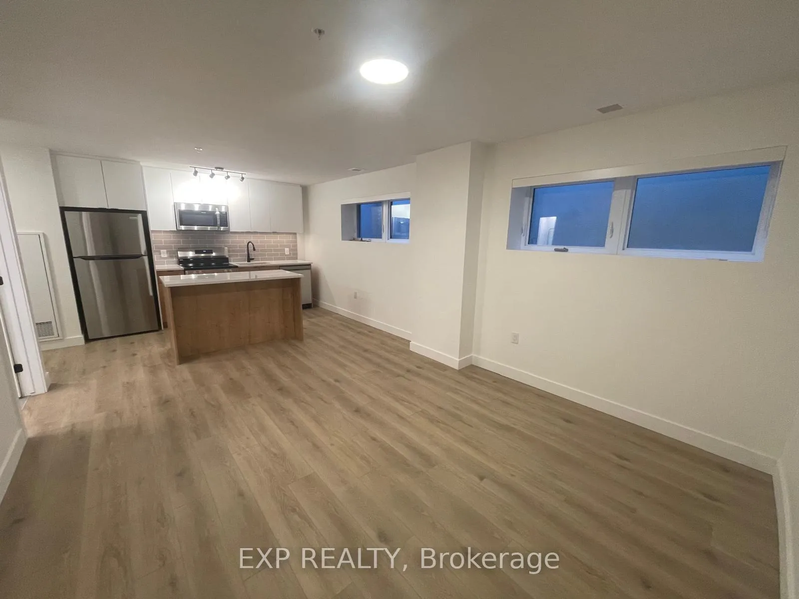 Photo 6 of Unit #B13, 1600 James Naismith Drive, Ottawa, Pineview — HOMEH