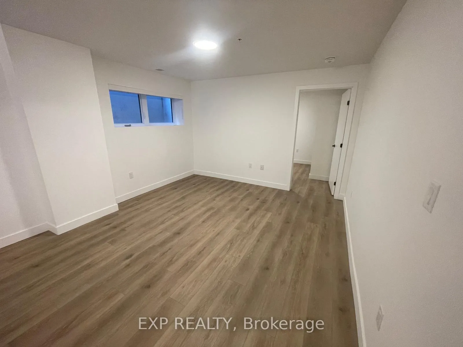 Photo 8 of Unit #B13, 1600 James Naismith Drive, Ottawa, Pineview — HOMEH