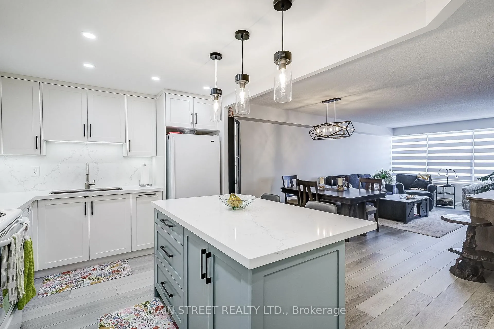 Photo 9 of Unit 506, 250 Davis Drive, Newmarket, Central Newmarket — HOMEH