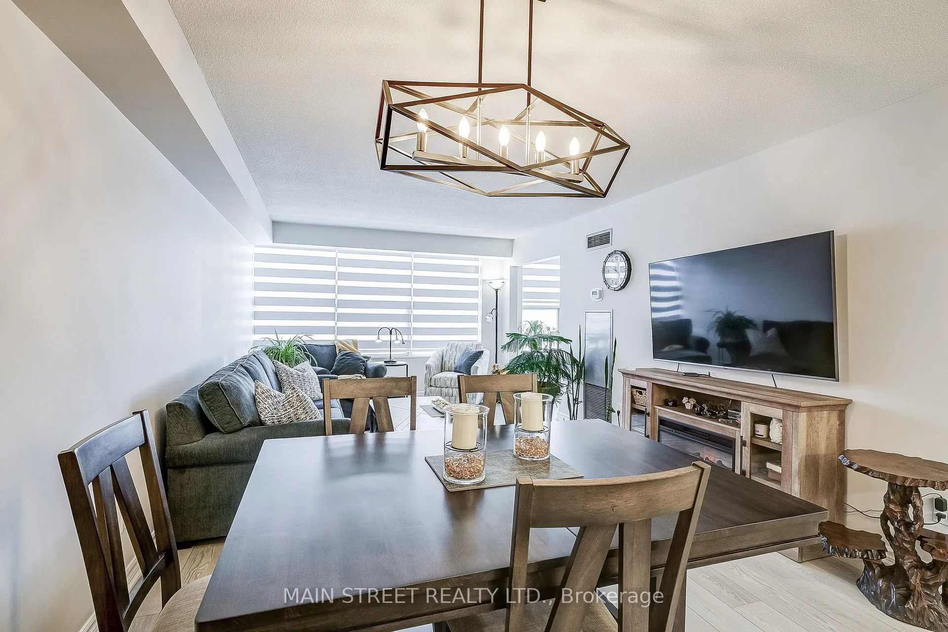 Photo 10 of Unit 506, 250 Davis Drive, Newmarket, Central Newmarket — HOMEH