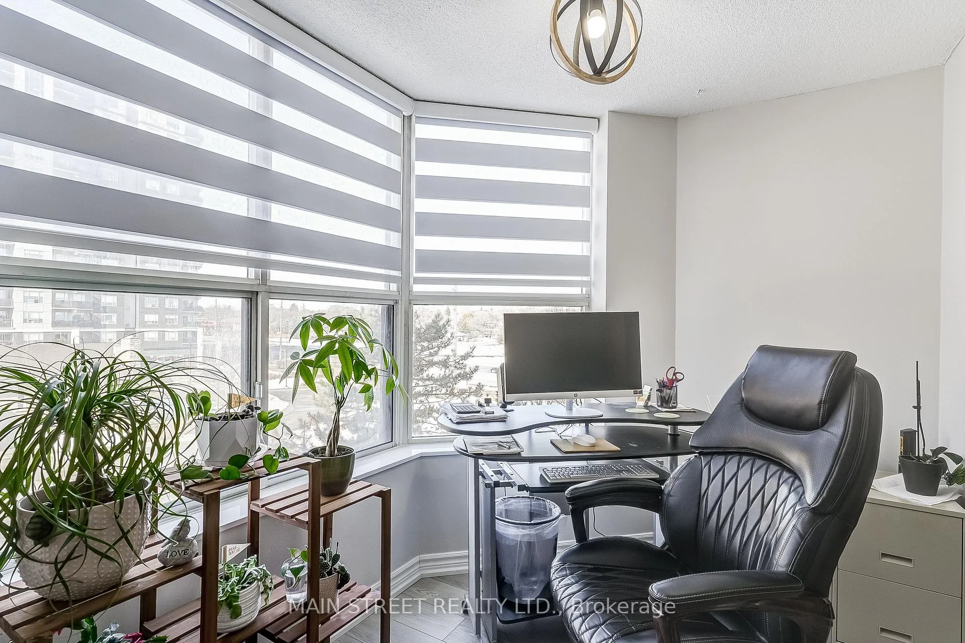 Photo 14 of Unit 506, 250 Davis Drive, Newmarket, Central Newmarket — HOMEH