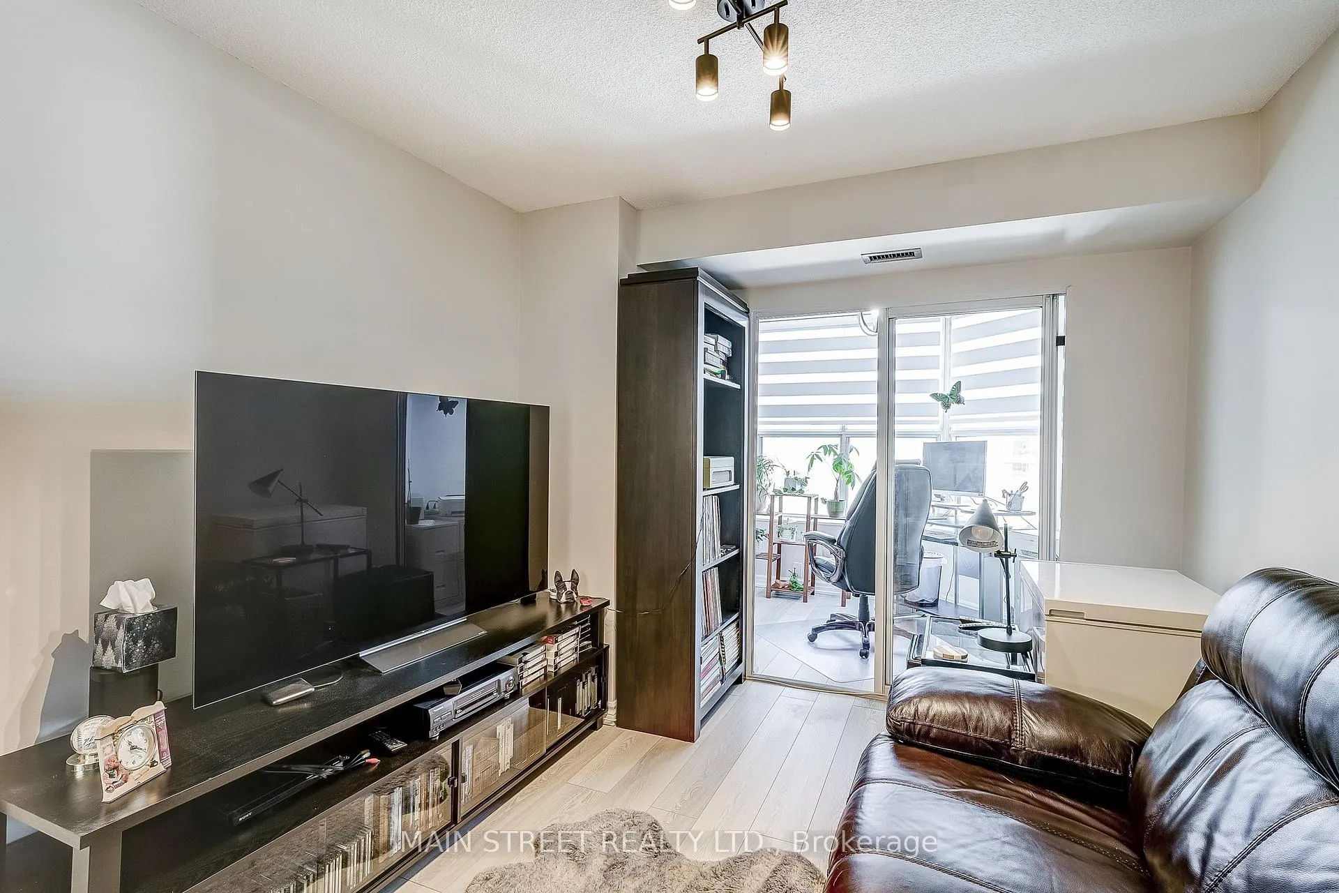 Photo 16 of Unit 506, 250 Davis Drive, Newmarket, Central Newmarket — HOMEH