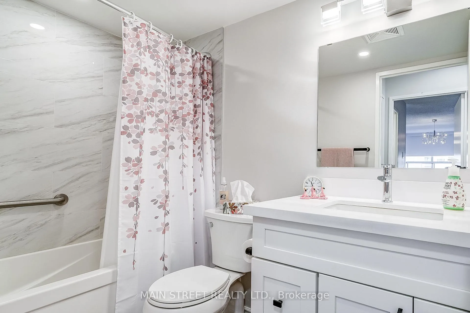 Photo 17 of Unit 506, 250 Davis Drive, Newmarket, Central Newmarket — HOMEH