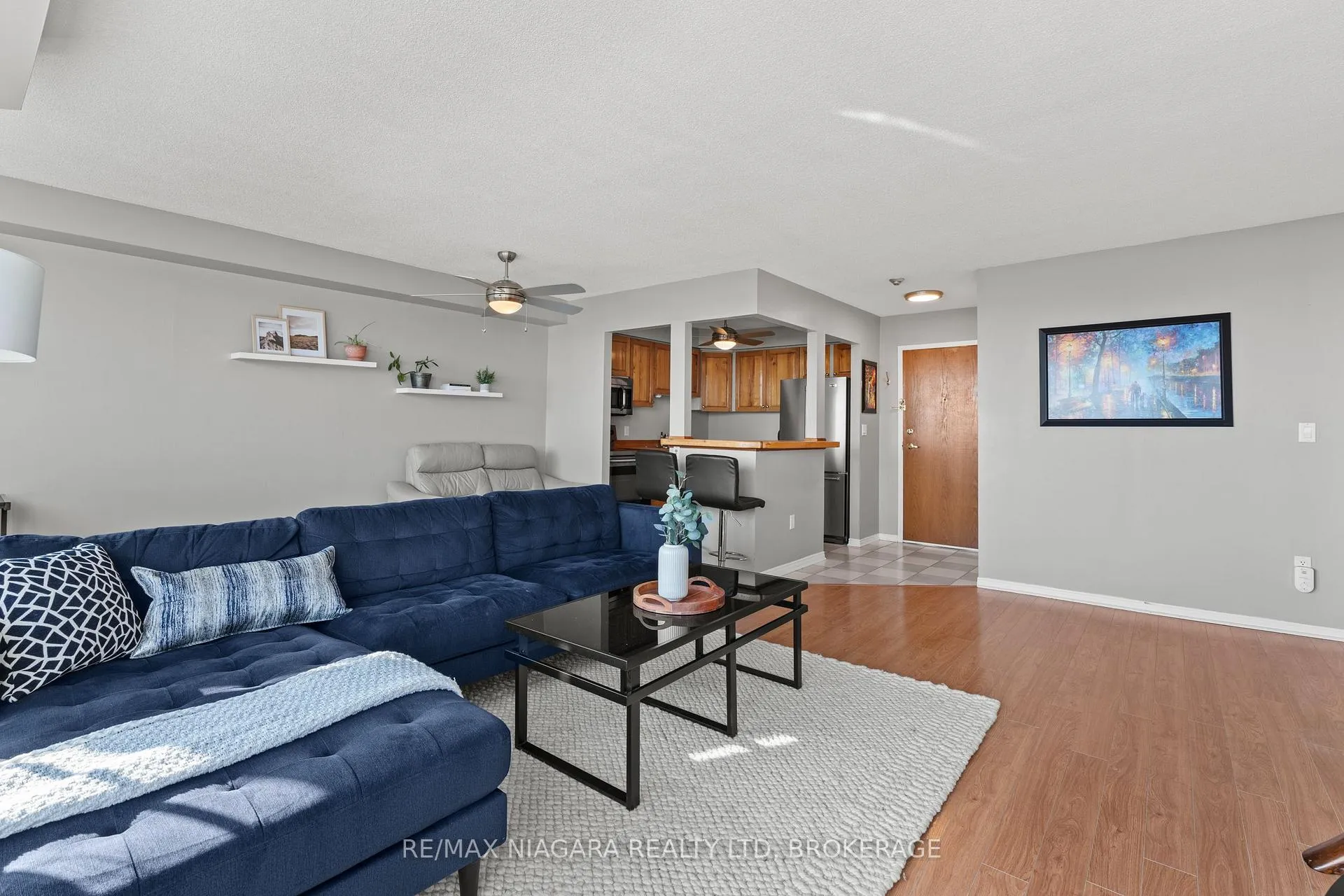 Photo 9 of Unit 601, 81 Scott Street, St. Catharines, Lakeport — HOMEH