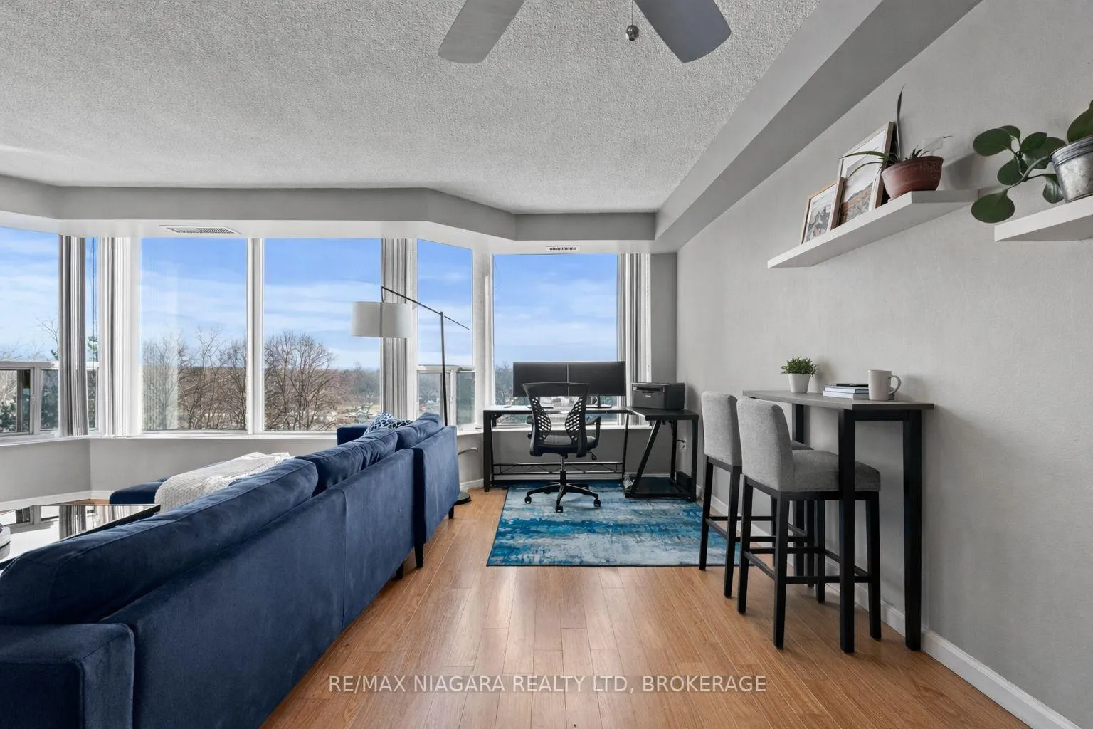 Photo 10 of Unit 601, 81 Scott Street, St. Catharines, Lakeport — HOMEH