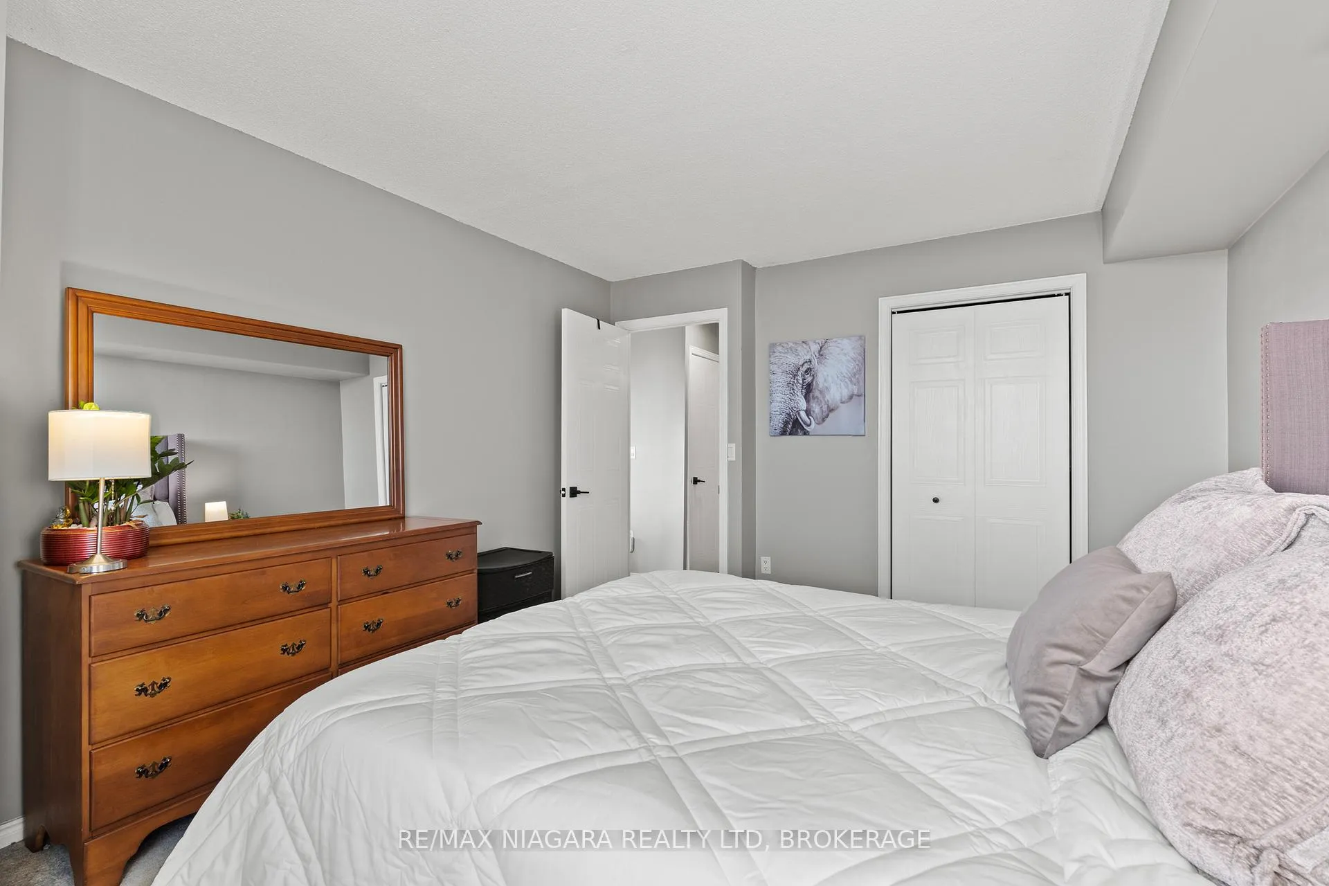 Photo 16 of Unit 601, 81 Scott Street, St. Catharines, Lakeport — HOMEH