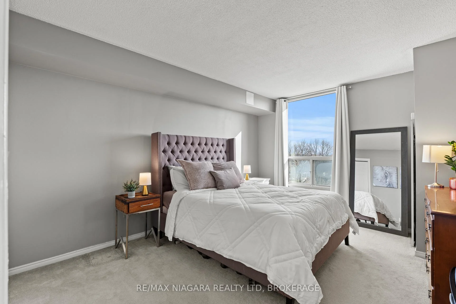 Photo 35 of Unit 601, 81 Scott Street, St. Catharines, Lakeport — HOMEH