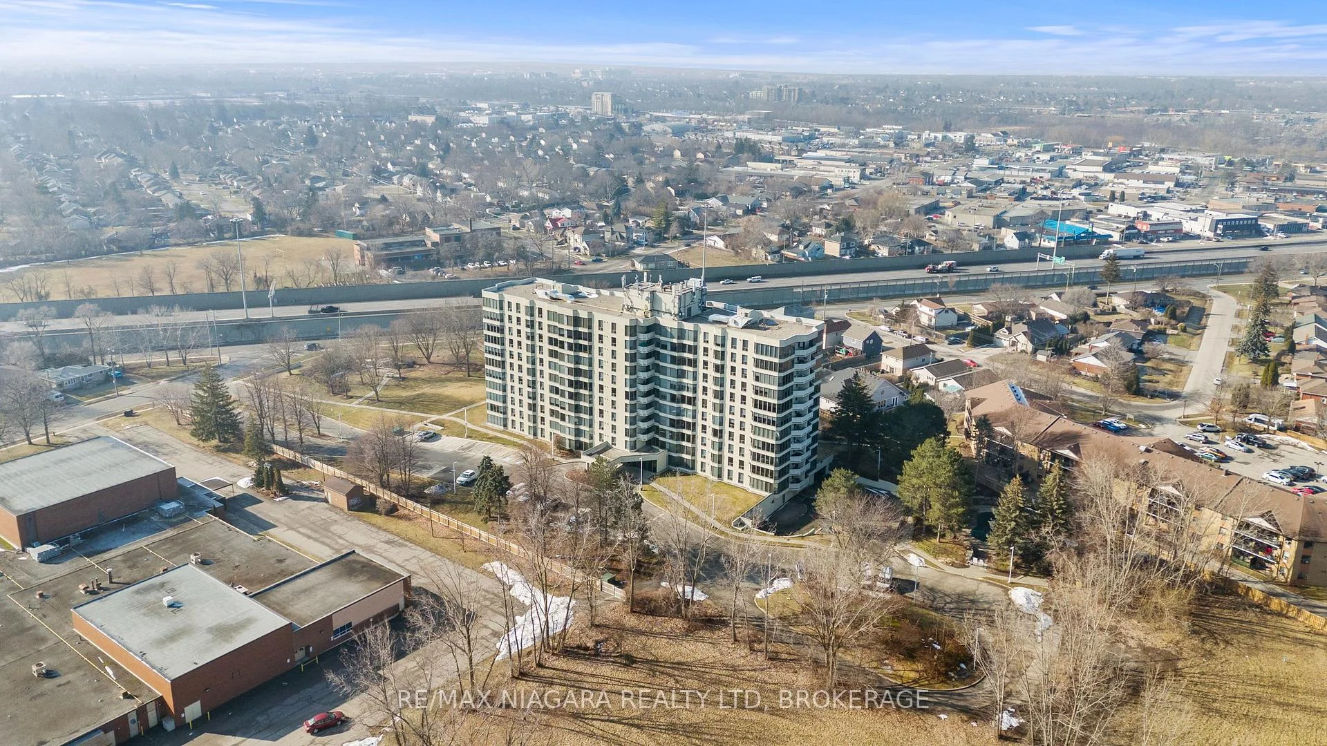 Photo 39 of Unit 601, 81 Scott Street, St. Catharines, Lakeport — HOMEH
