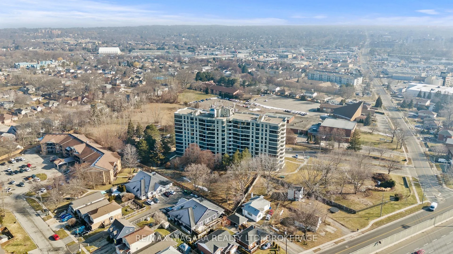 Photo 47 of Unit 601, 81 Scott Street, St. Catharines, Lakeport — HOMEH
