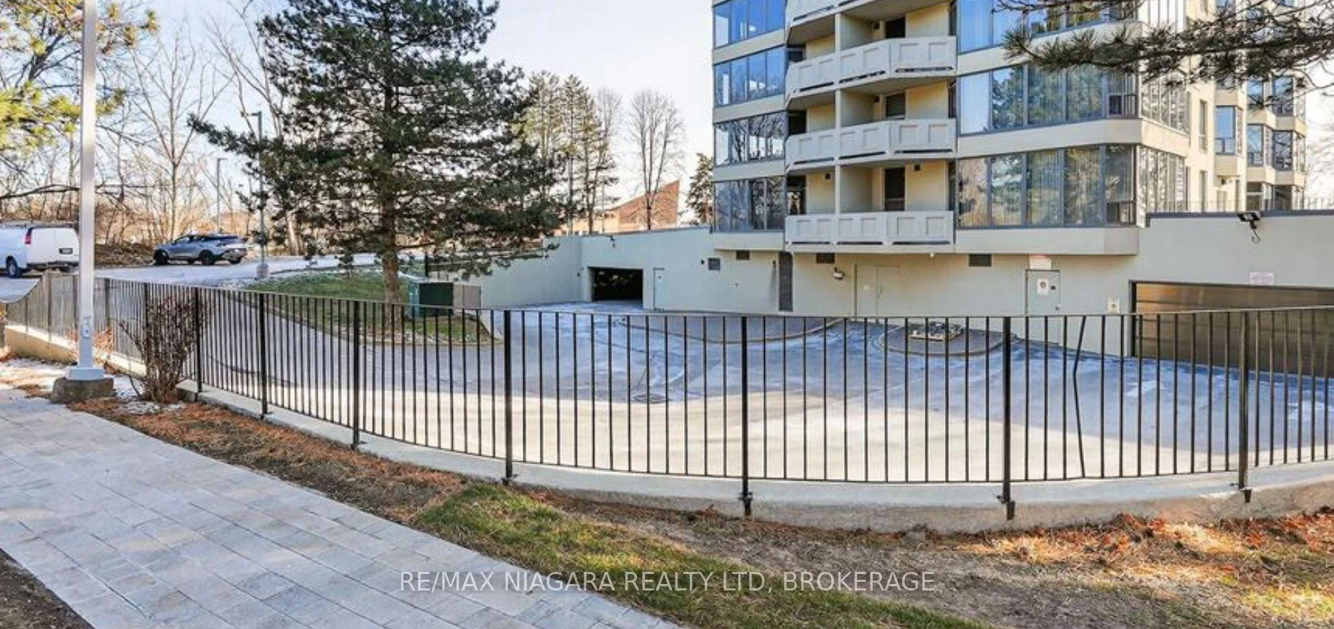 Photo 48 of Unit 601, 81 Scott Street, St. Catharines, Lakeport — HOMEH
