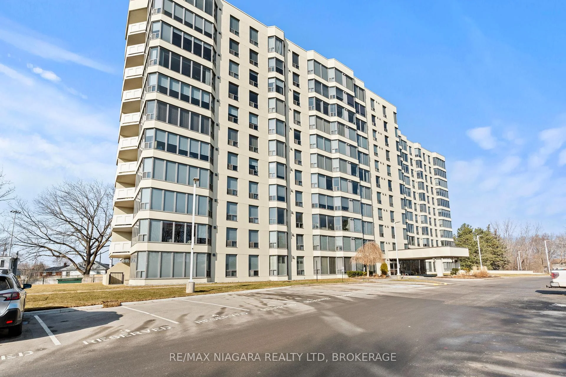 Photo 50 of Unit 601, 81 Scott Street, St. Catharines, Lakeport — HOMEH