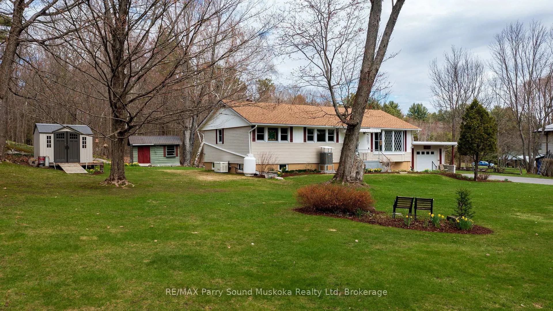 Photo 2 of 137 Hammel Avenue, McDougall — HOMEH