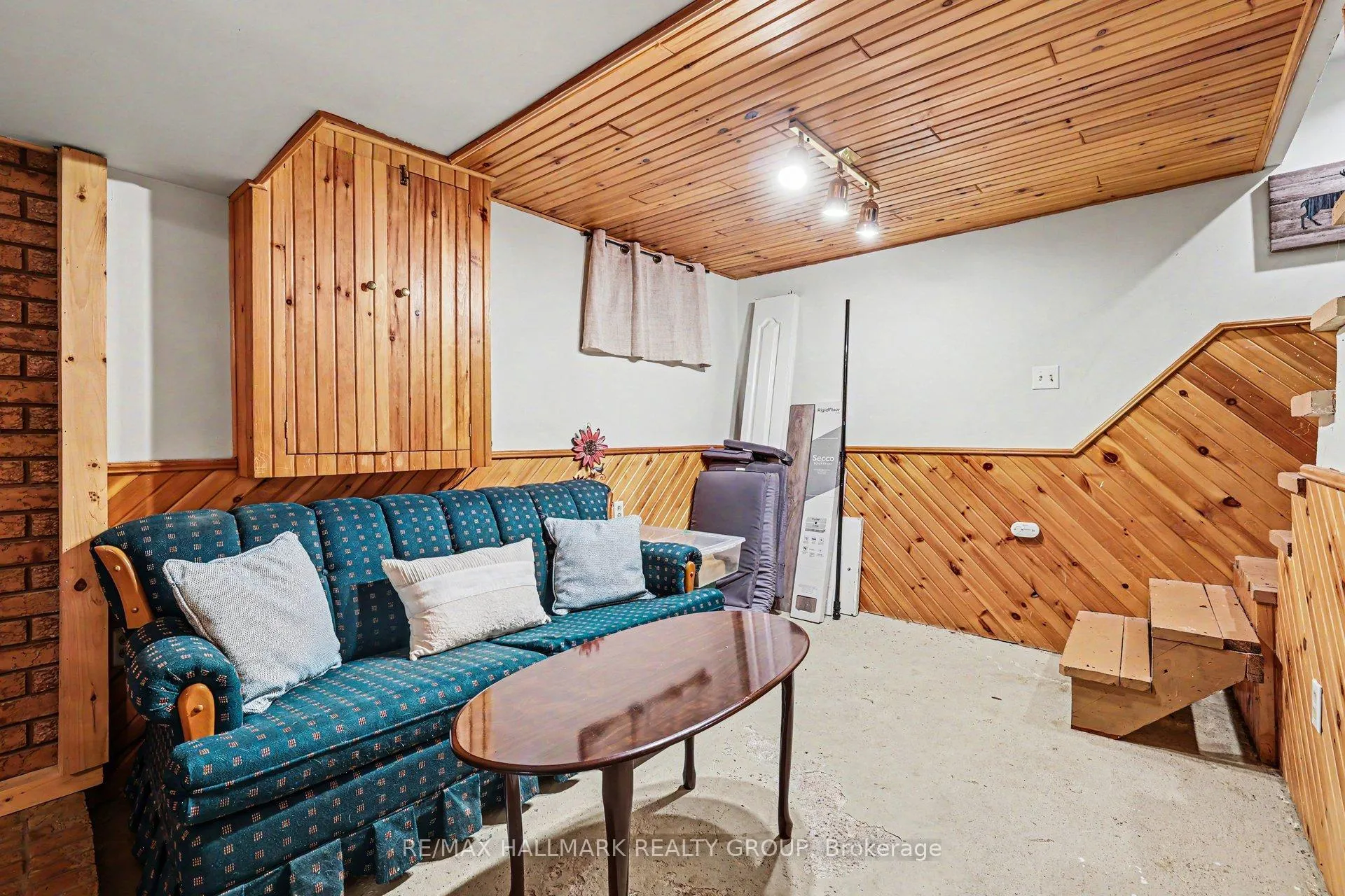 Photo 23 of 138 Third Avenue, Arnprior — HOMEH