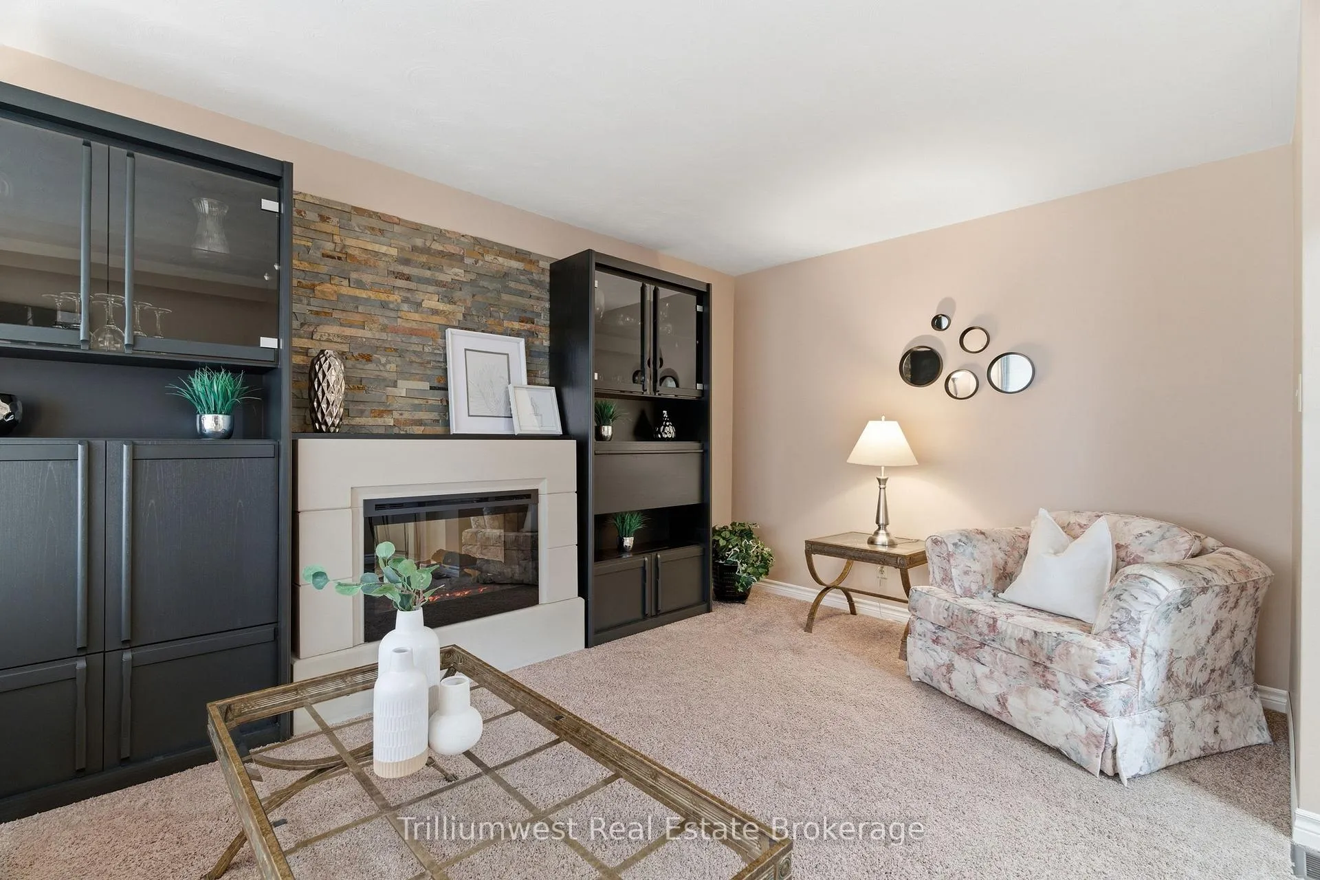 Photo 6 of 43 Tupper Crescent, Kitchener — HOMEH