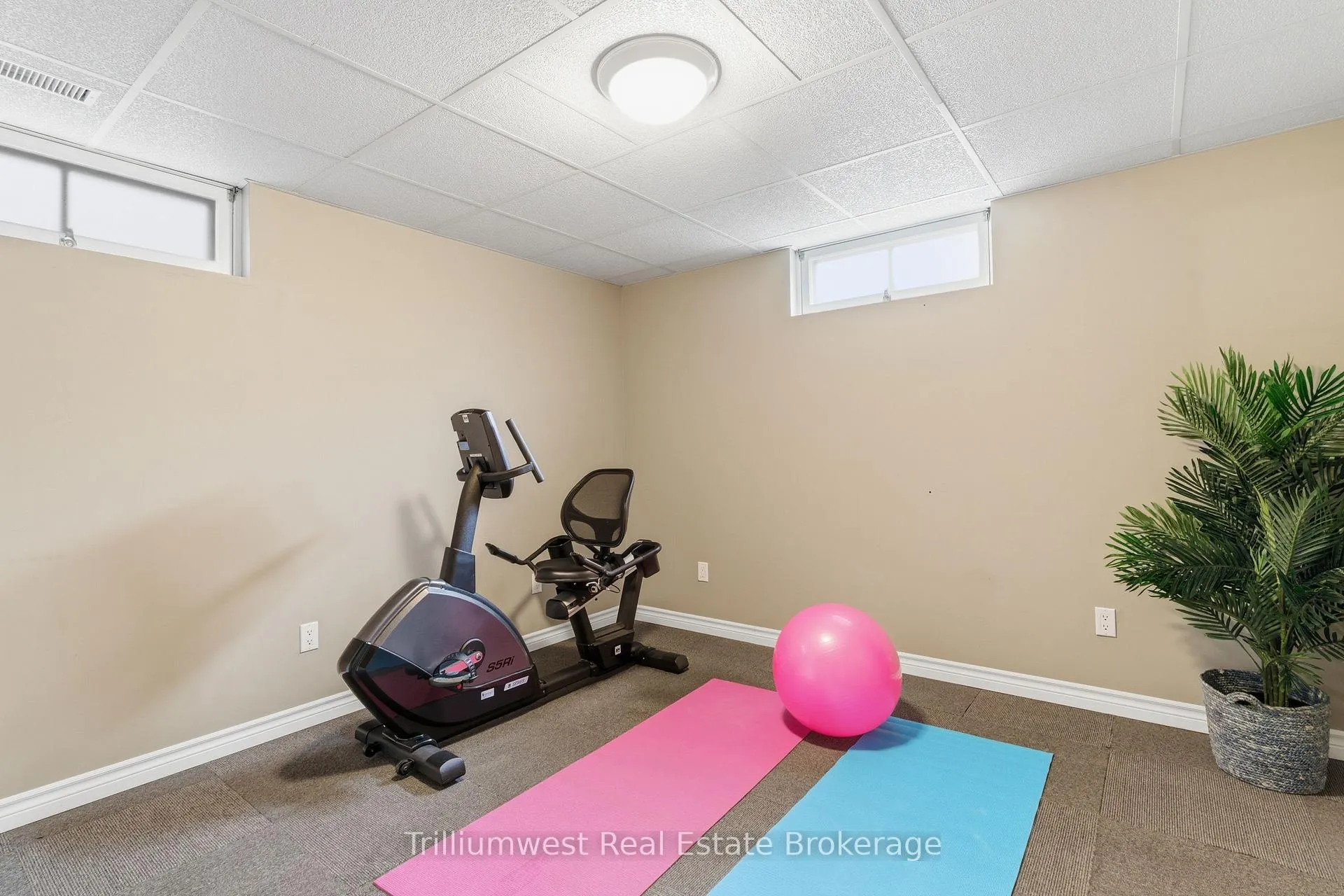 Photo 27 of 43 Tupper Crescent, Kitchener — HOMEH