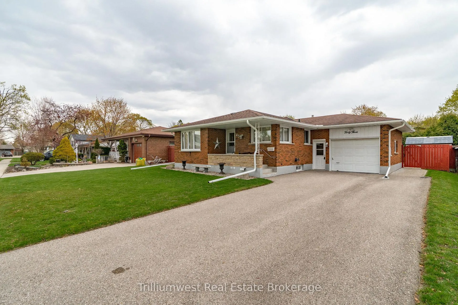 Photo 33 of 43 Tupper Crescent, Kitchener — HOMEH