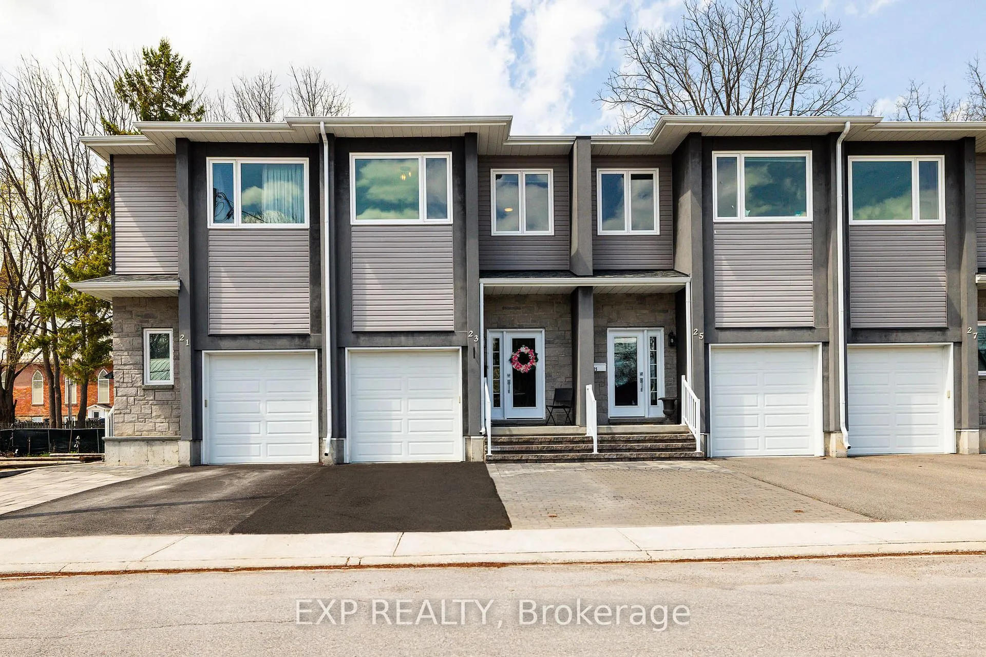 Photo 1 of 23 George Street W, Carleton Place — HOMEH