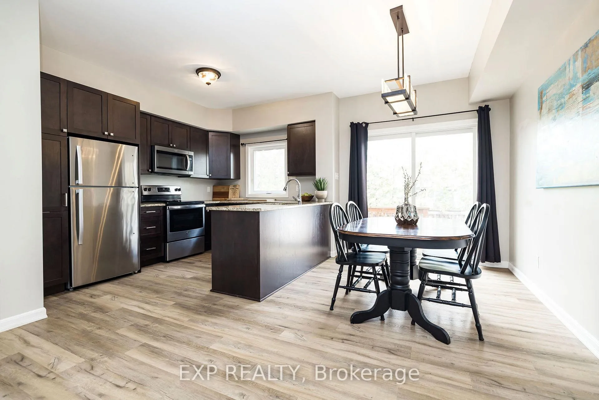 Photo 14 of 23 George Street W, Carleton Place — HOMEH