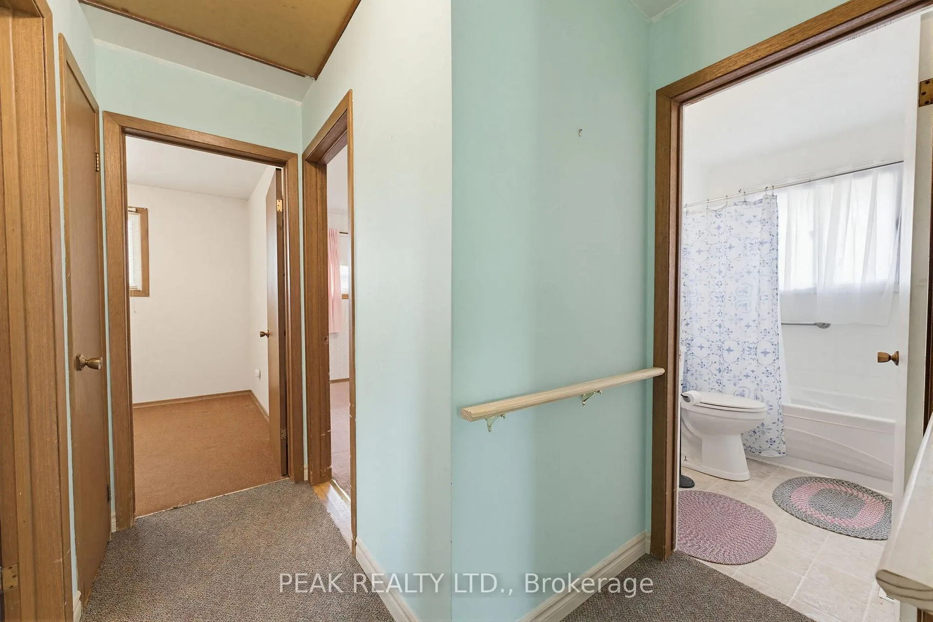 Photo 11 of 86 Oak Avenue, Brant, Paris — HOMEH