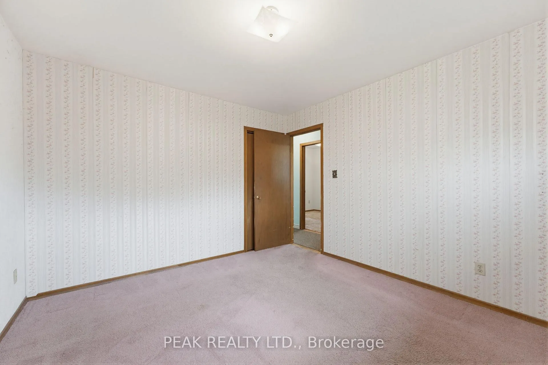 Photo 15 of 86 Oak Avenue, Brant, Paris — HOMEH