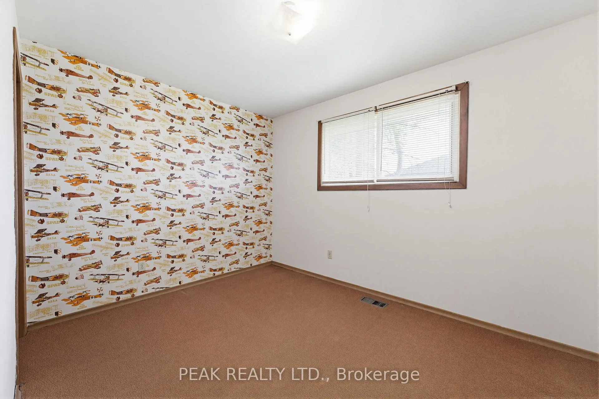 Photo 16 of 86 Oak Avenue, Brant, Paris — HOMEH