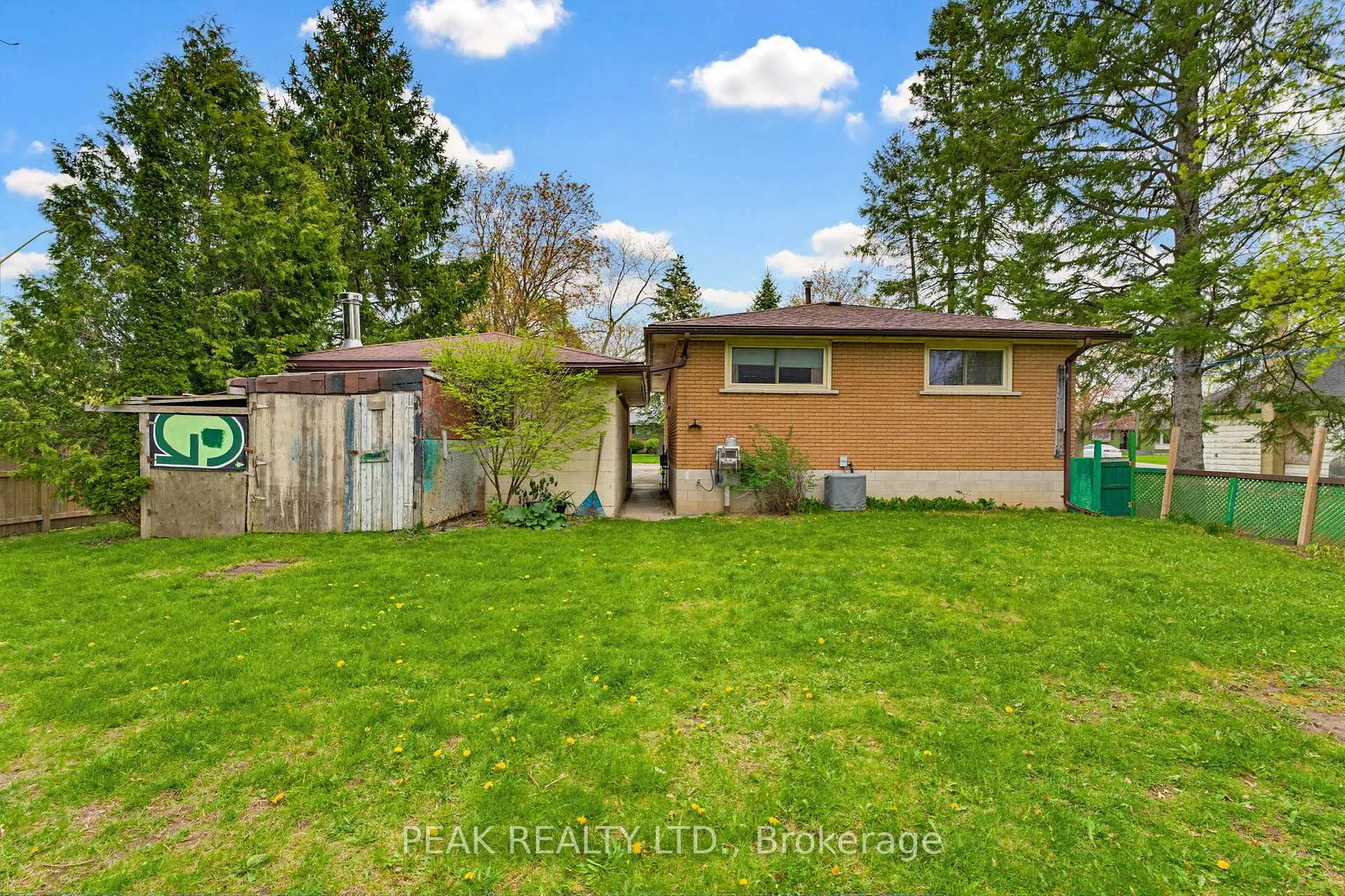 Photo 24 of 86 Oak Avenue, Brant, Paris — HOMEH