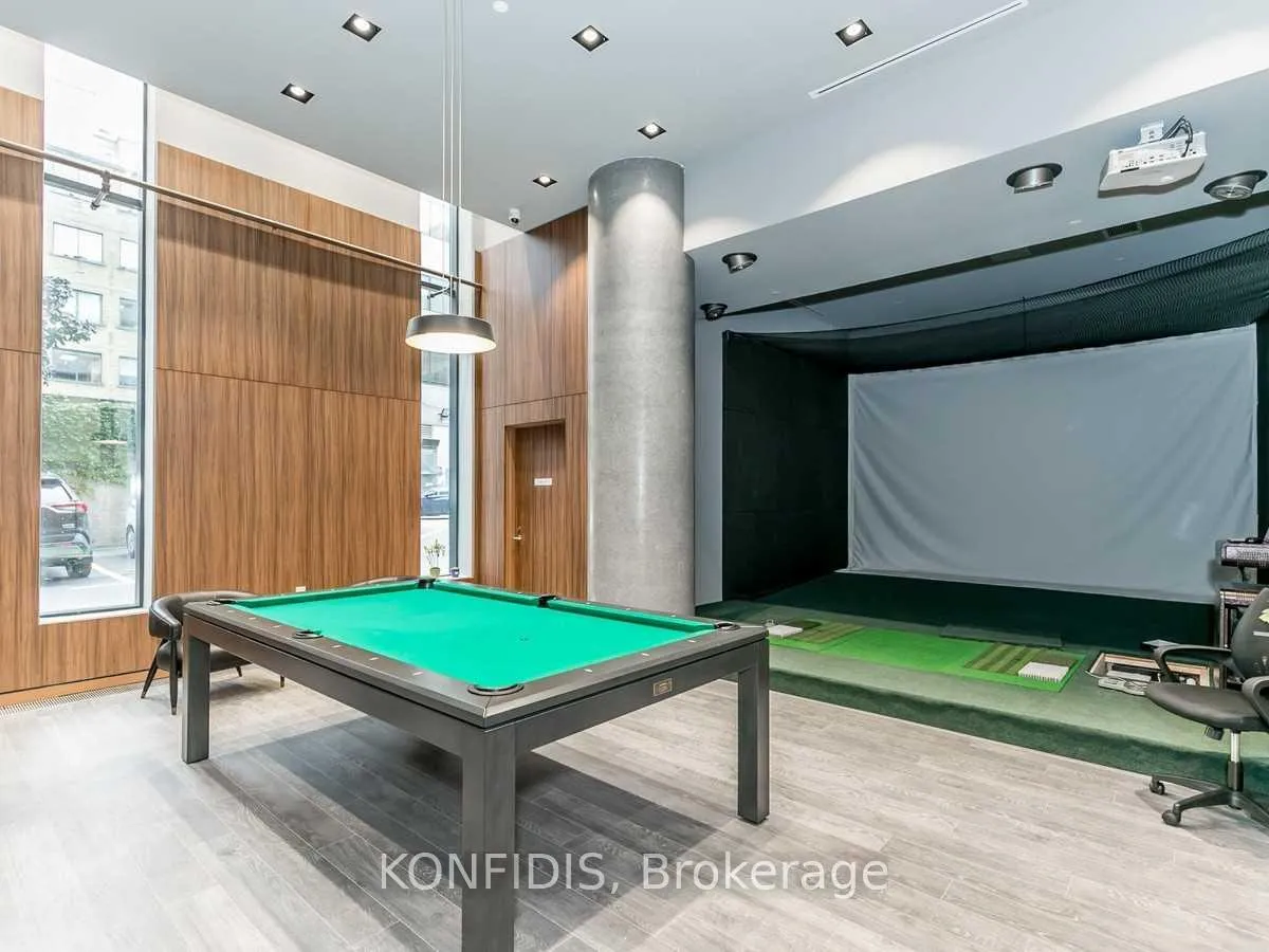 Photo 10 of Unit 732, 161 Roehampton Avenue, Toronto, Mount Pleasant East — HOMEH