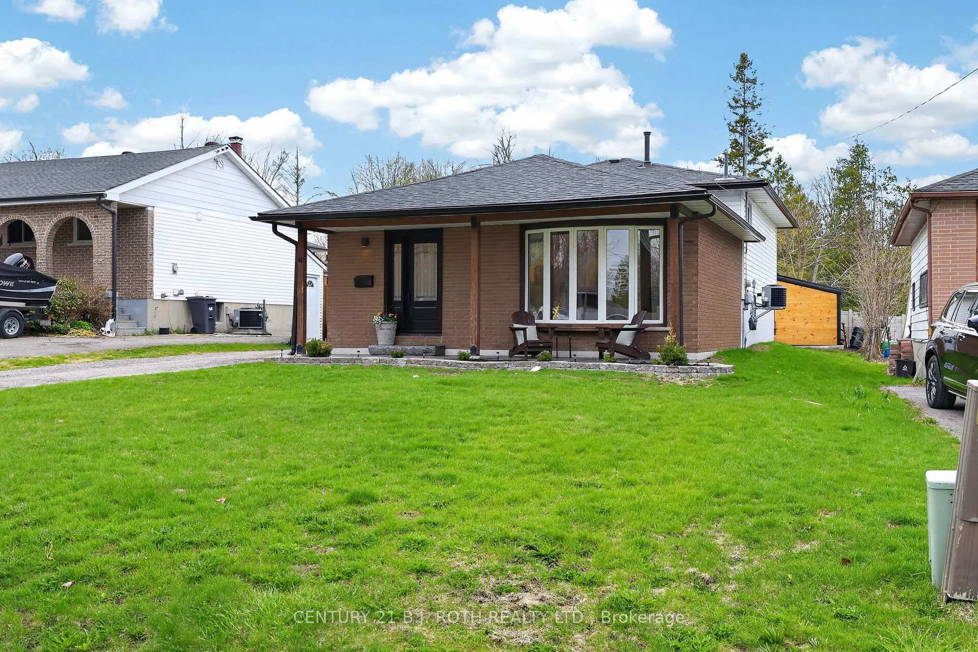 Photo 3 of 46 Galley Avenue, Orillia — HOMEH