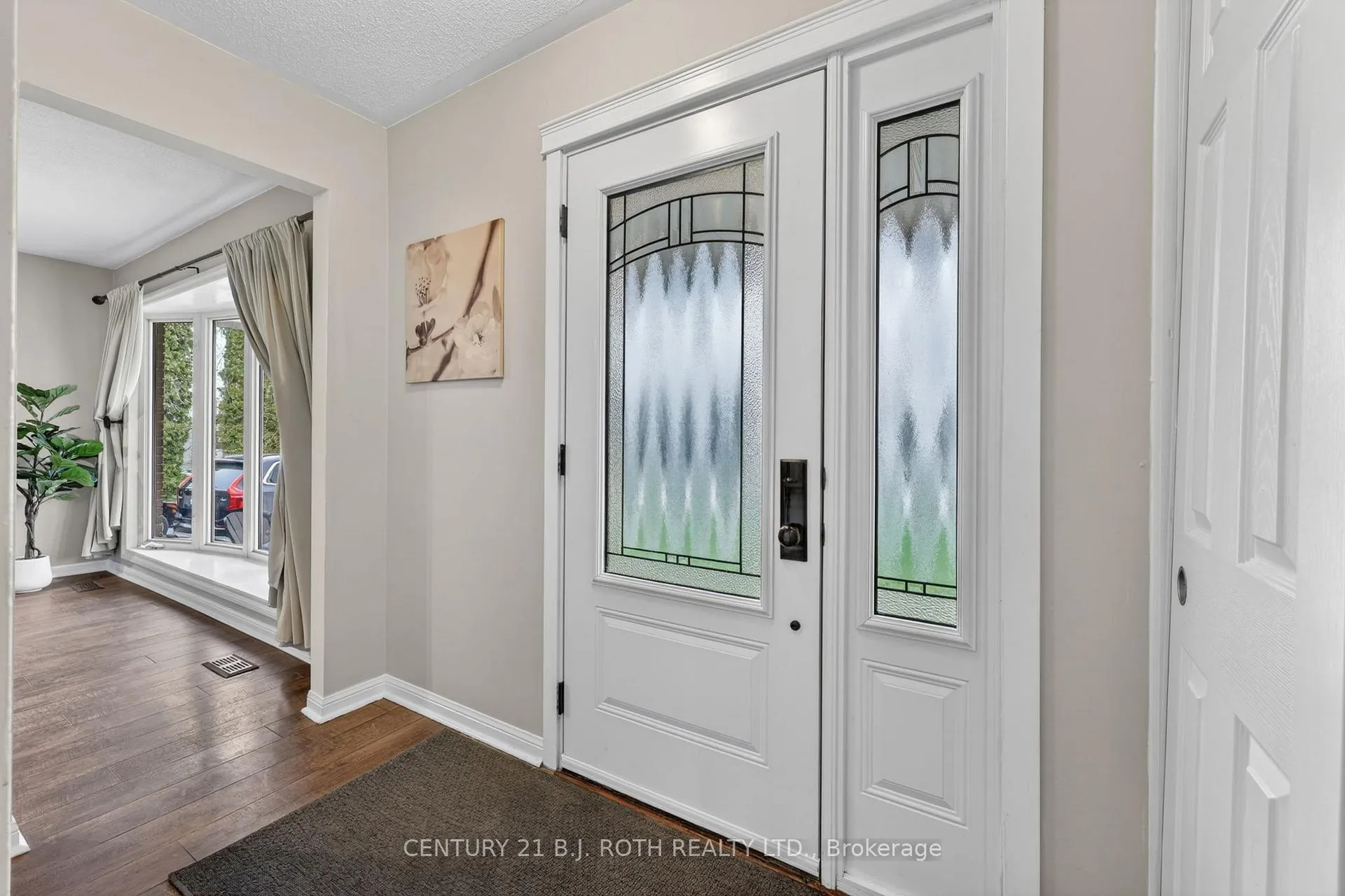 Photo 7 of 46 Galley Avenue, Orillia — HOMEH