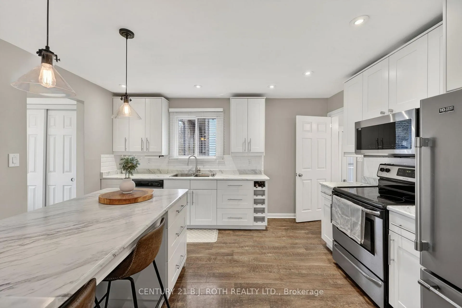 Photo 9 of 46 Galley Avenue, Orillia — HOMEH