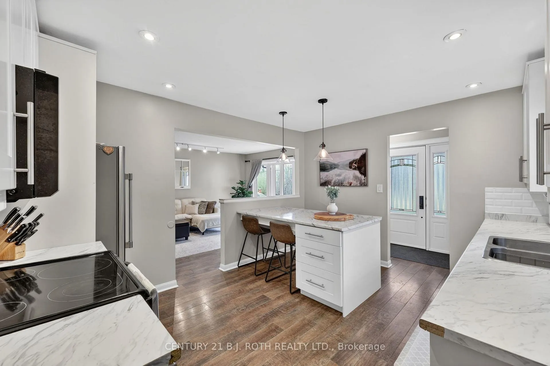 Photo 10 of 46 Galley Avenue, Orillia — HOMEH