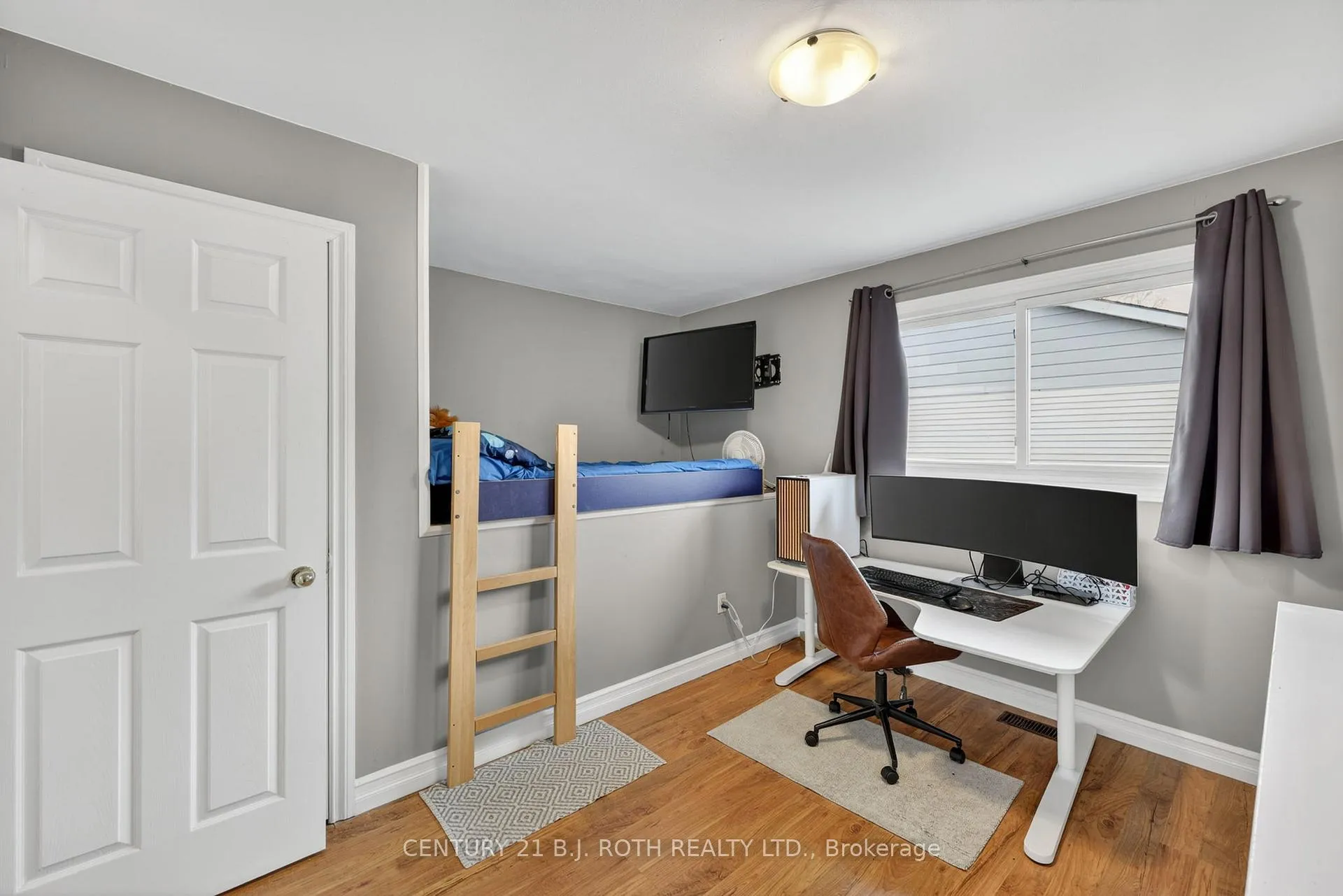 Photo 21 of 46 Galley Avenue, Orillia — HOMEH