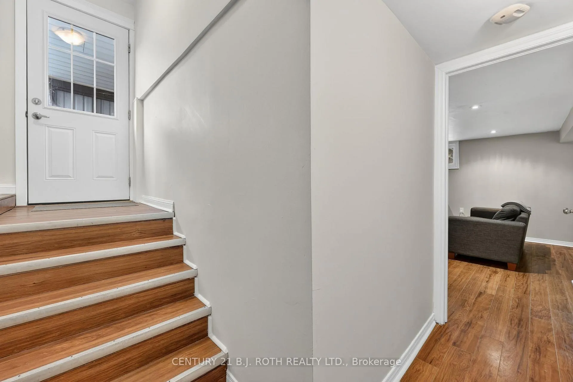 Photo 24 of 46 Galley Avenue, Orillia — HOMEH