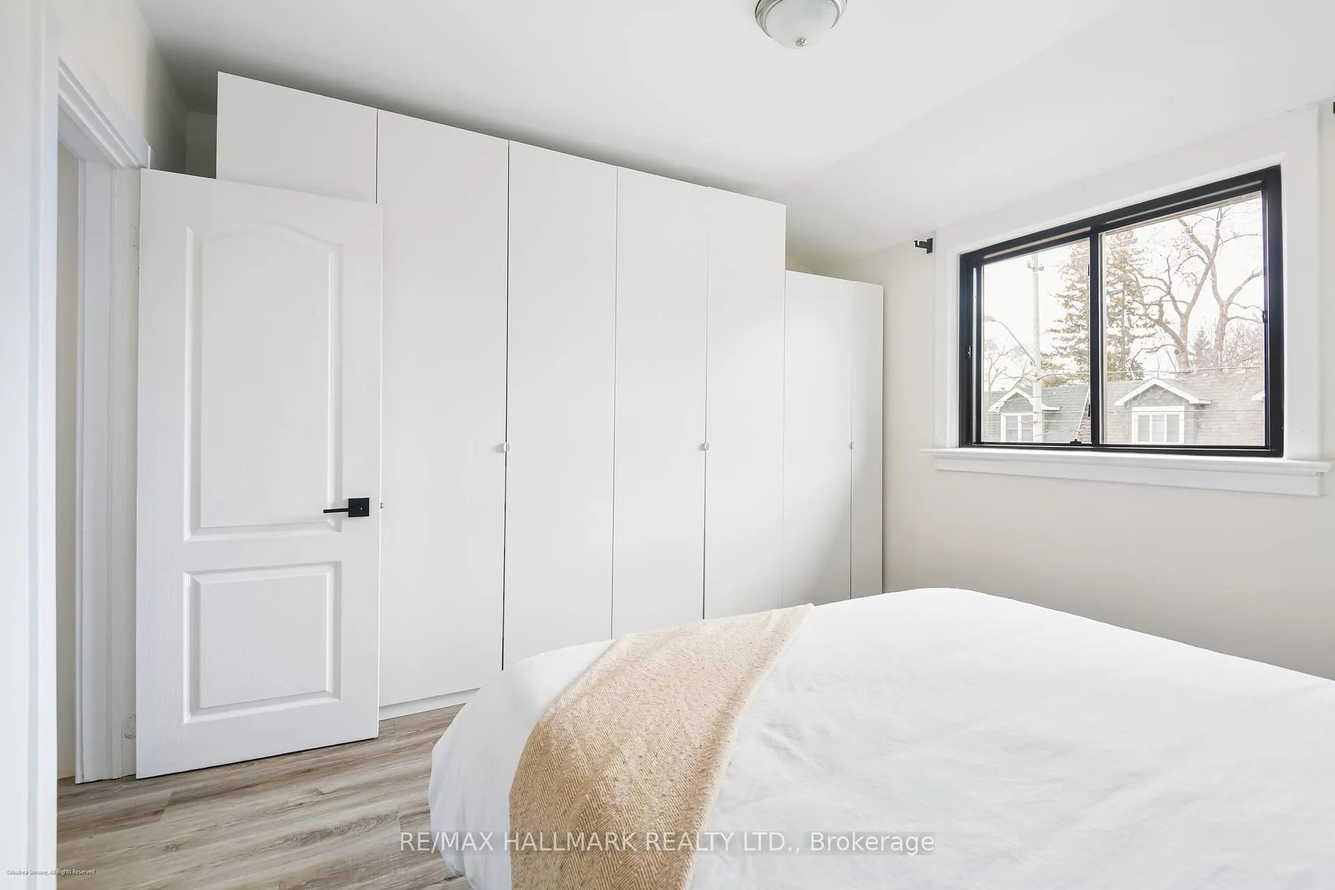 Photo 14 of Unit Main & Second, 208 Cedarvale Avenue, Toronto, Woodbine-Lumsden — HOMEH