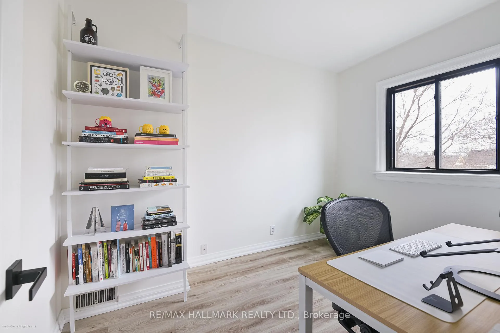 Photo 16 of Unit Main & Second, 208 Cedarvale Avenue, Toronto, Woodbine-Lumsden — HOMEH