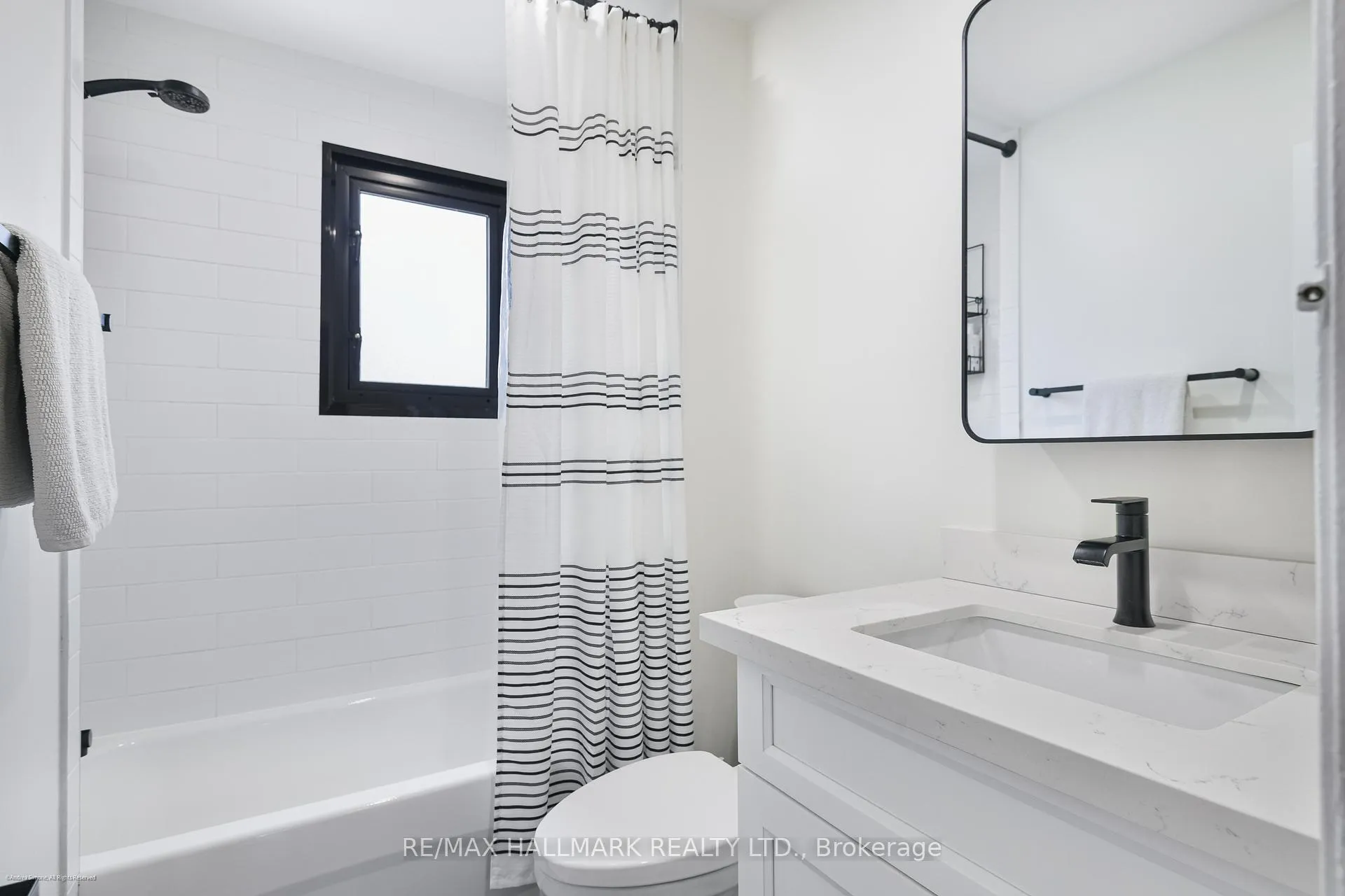 Photo 17 of Unit Main & Second, 208 Cedarvale Avenue, Toronto, Woodbine-Lumsden — HOMEH