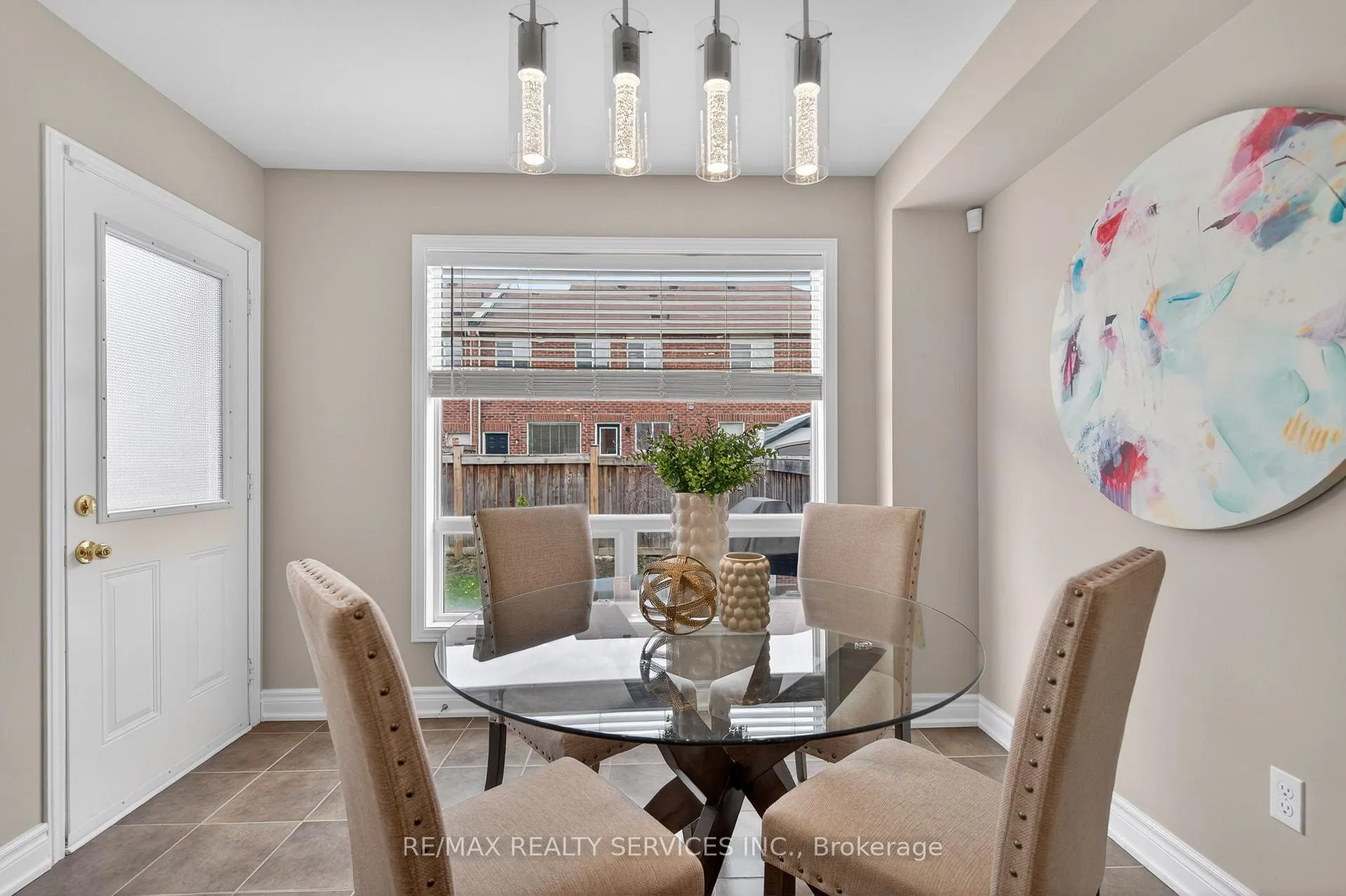 Photo 14 of 12 Nutwood Way, Brampton, Sandringham-Wellington — HOMEH
