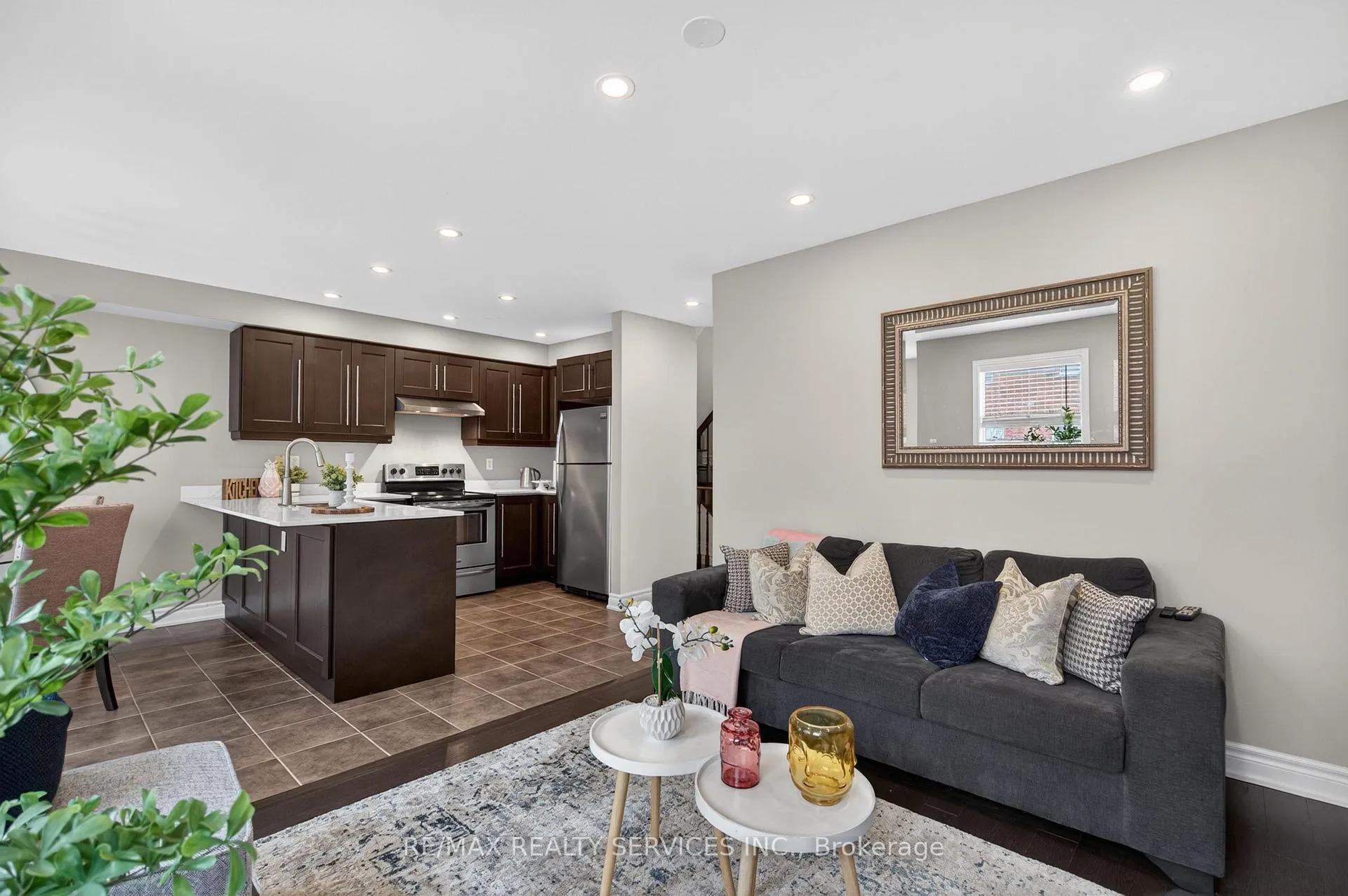 Photo 18 of 12 Nutwood Way, Brampton, Sandringham-Wellington — HOMEH