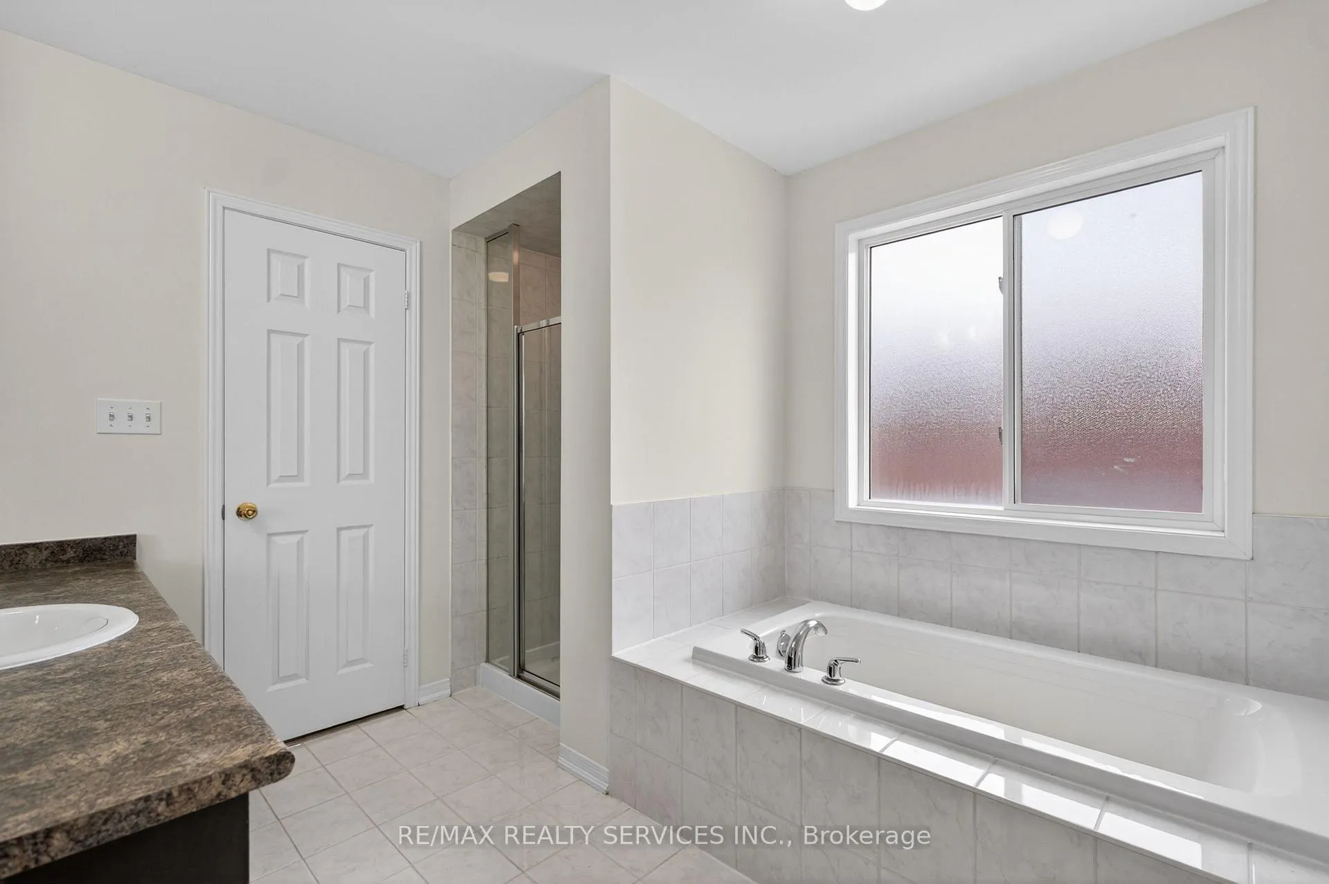 Photo 28 of 12 Nutwood Way, Brampton, Sandringham-Wellington — HOMEH