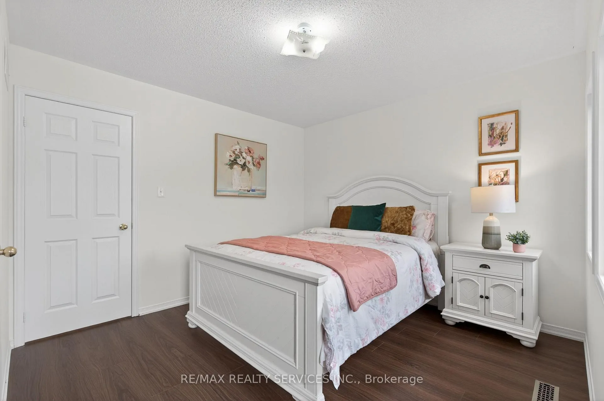 Photo 32 of 12 Nutwood Way, Brampton, Sandringham-Wellington — HOMEH