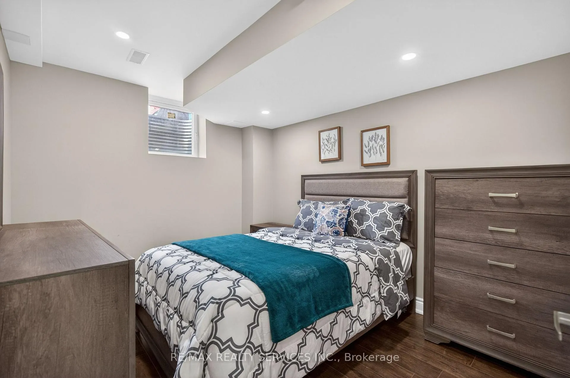 Photo 41 of 12 Nutwood Way, Brampton, Sandringham-Wellington — HOMEH